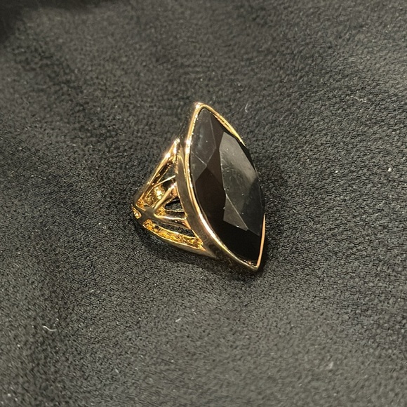 Black and Gold Ring Size 5 - Picture 3 of 3